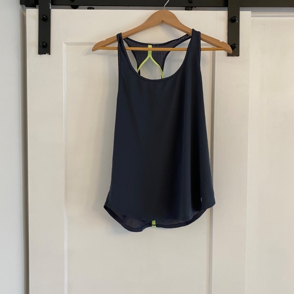 Under armour raceback workout tank - Picture 2 of 2